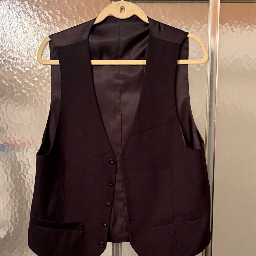 Men's Black Dress Vest - Classic Tailored Waistcoat